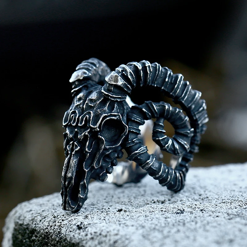 SS8-921R New Design Gothic Exaggeration Demon Satan Ring Vintage Color Skull Sheep Head Ring For Men Women Punk Jewelry