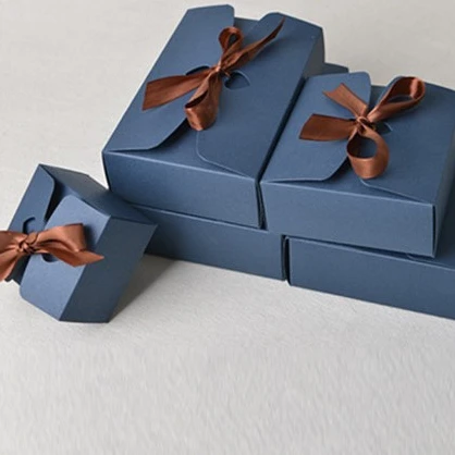 Wholesale Red Blue Black Kraft Color Cardboard Paper Packaging Folded Gift Box with Ribbon