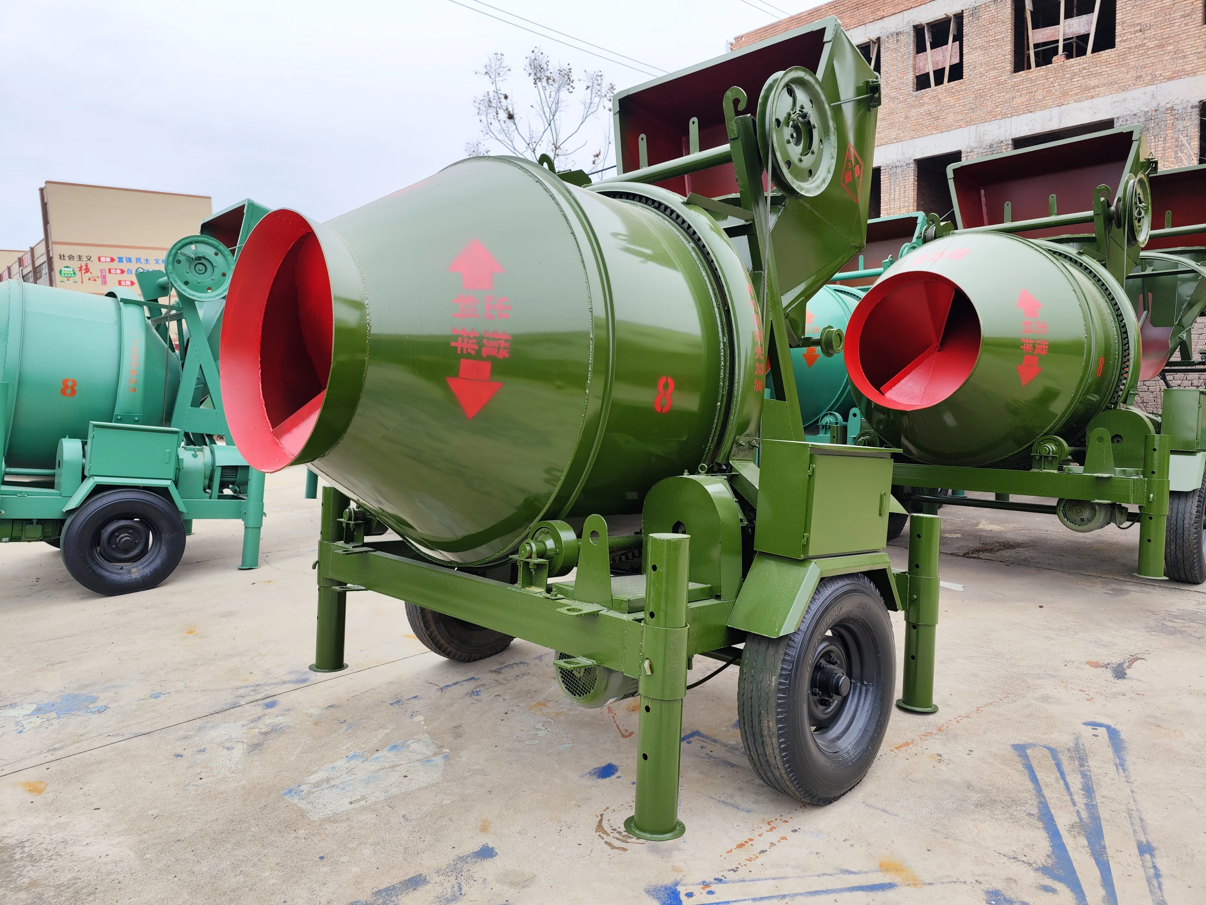 JZM350 Concrete Mixer Self Loading Concrete Mixer Truck Mobile Stone Crusher Diesel Engine Portable Cement Mixer with Engine
