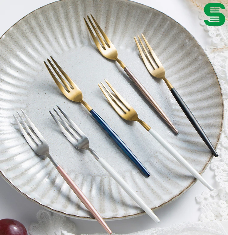 Colorful wholesale fruit fork 18/8 stainless steel gold plated fork stocked cake fork fruit picks
