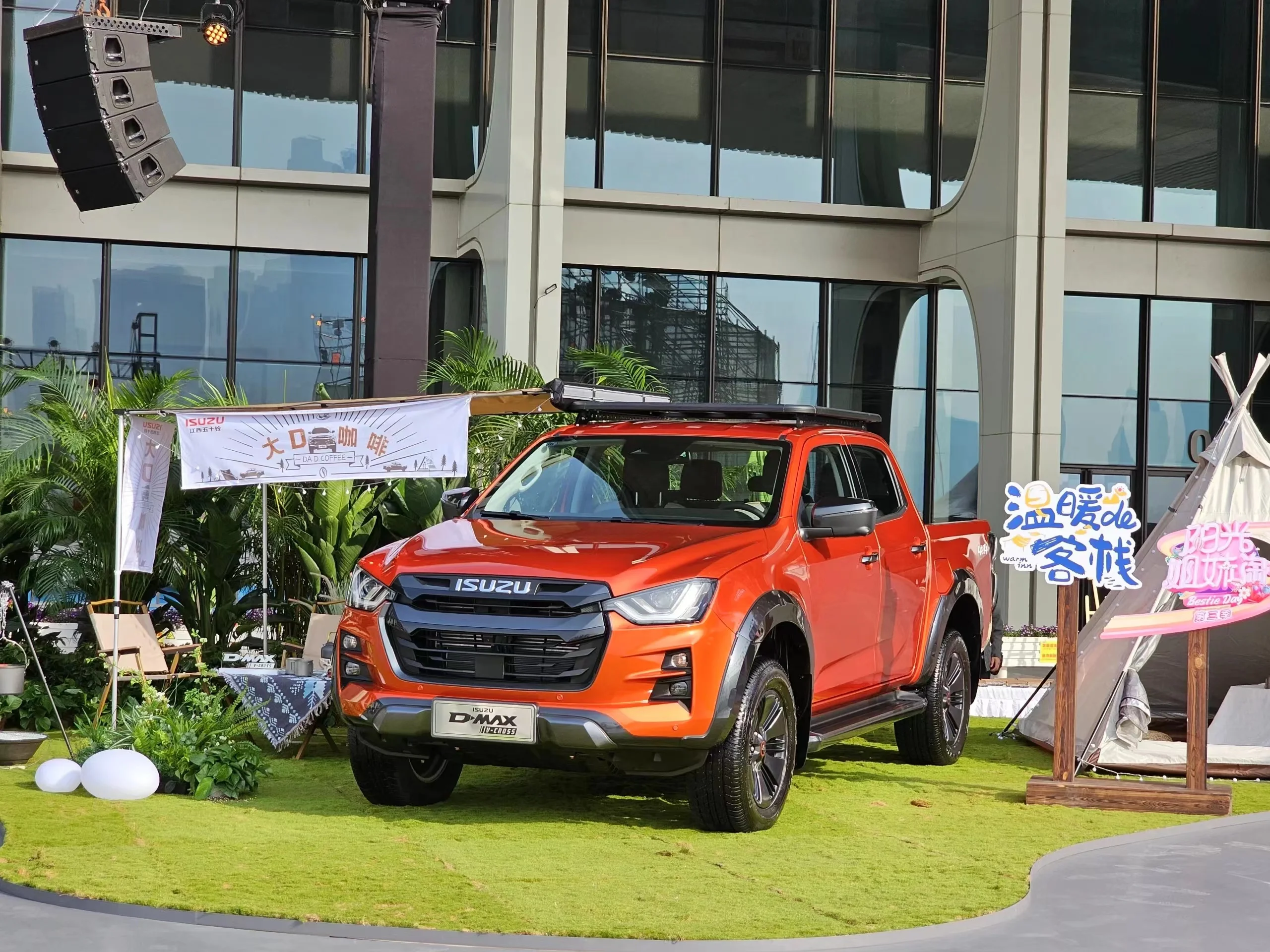 2024 isuzu dmax new pickup truck diesel 4x4 automatic high speed petrol vehicles leather r19 left steering cargo pick up d-max