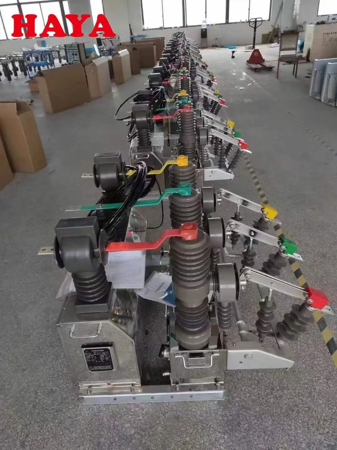 Vacuum Circuit Breaker VCB Pole Mounted Automatic Circuit RecloseZW32-12 Type Outdoor High voltage Vacuum Circuit Breaker