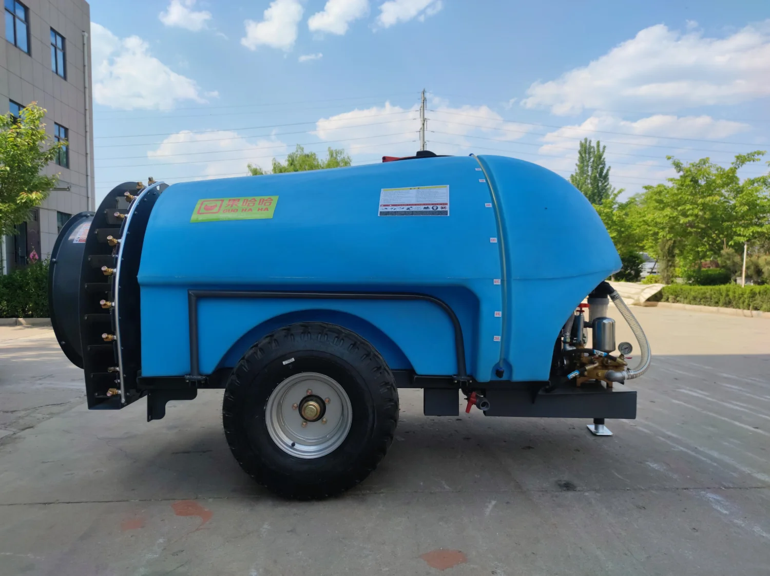 1600 литровый трактор, Прицепной опрыскиватель, большой объем, трактор, оборудование для опрыскивания, пневматический опрыскиватель GUOHAHA
