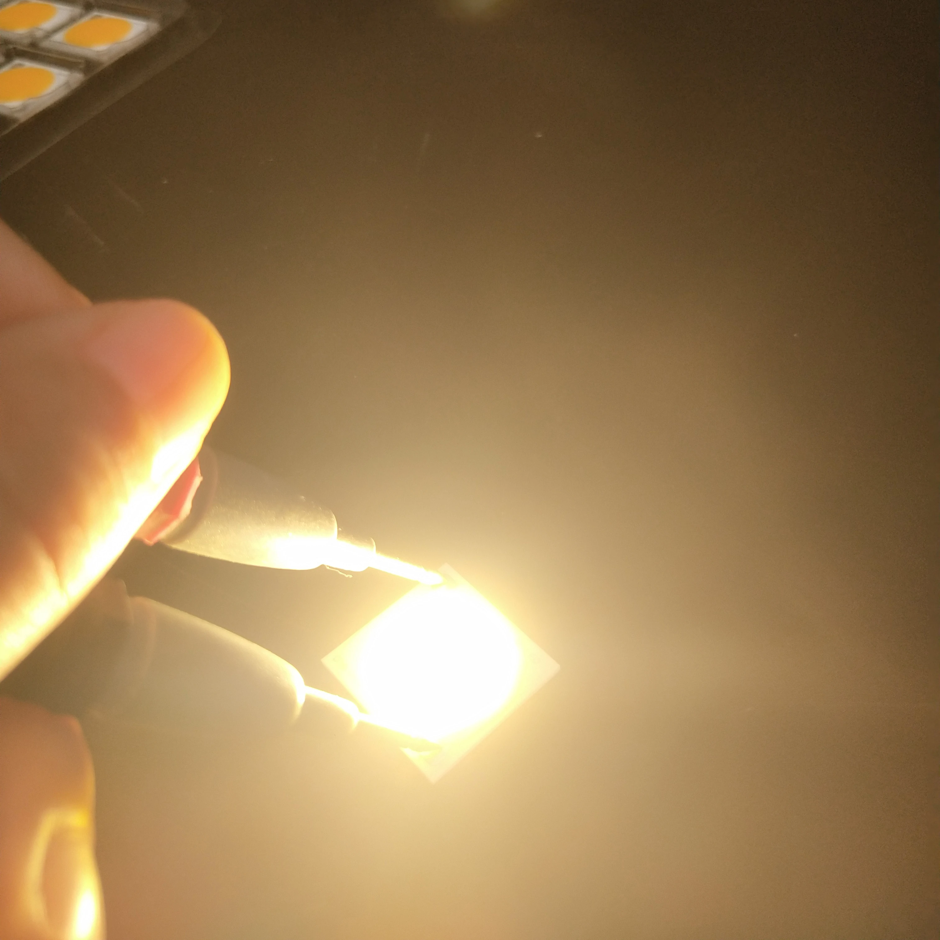 Hot Sell 24V 7W 140-150LM/W LED COB Chip for High-end shopping mall light