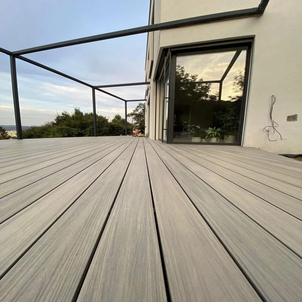 Co-extrusion Composite Wpc Decking 300x300mm wpc diy tiles interlocking decking
