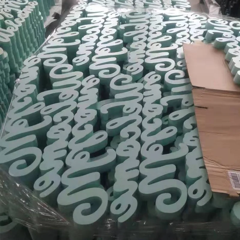 Mr & Mrs Sign Letters Wooden Mr and Mrs Letters for Party Wedding Table Decoration Photo Props