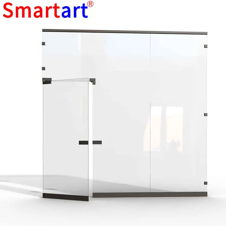 Отдельный стеклянный разделитель для комнаты