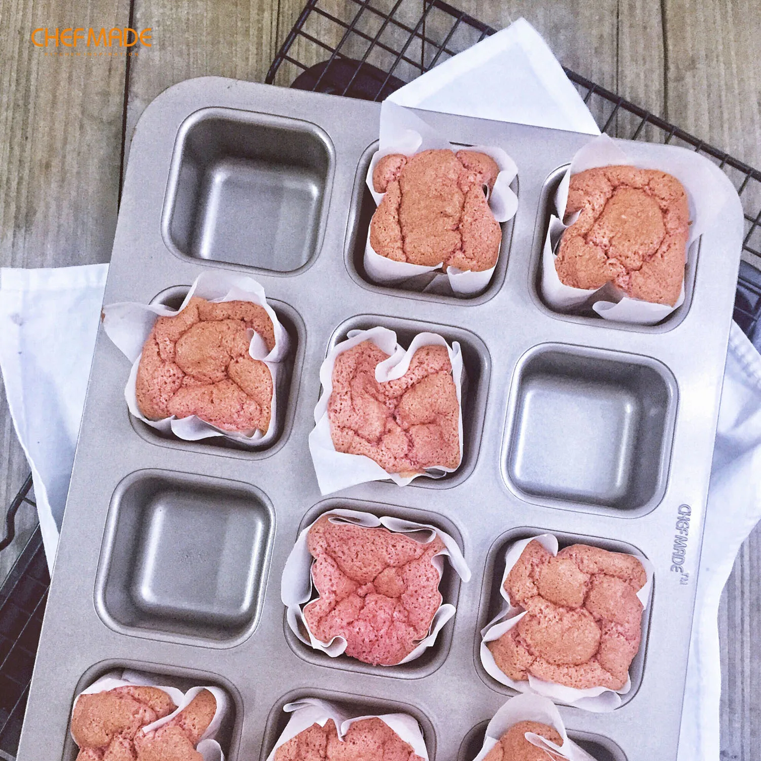 CHEFMADE WK9149 Carbon Steel Bakeware 12-Cavity Non-Stick Square Muffin Pan Blondie Brownie Cake Pan for Oven Baking