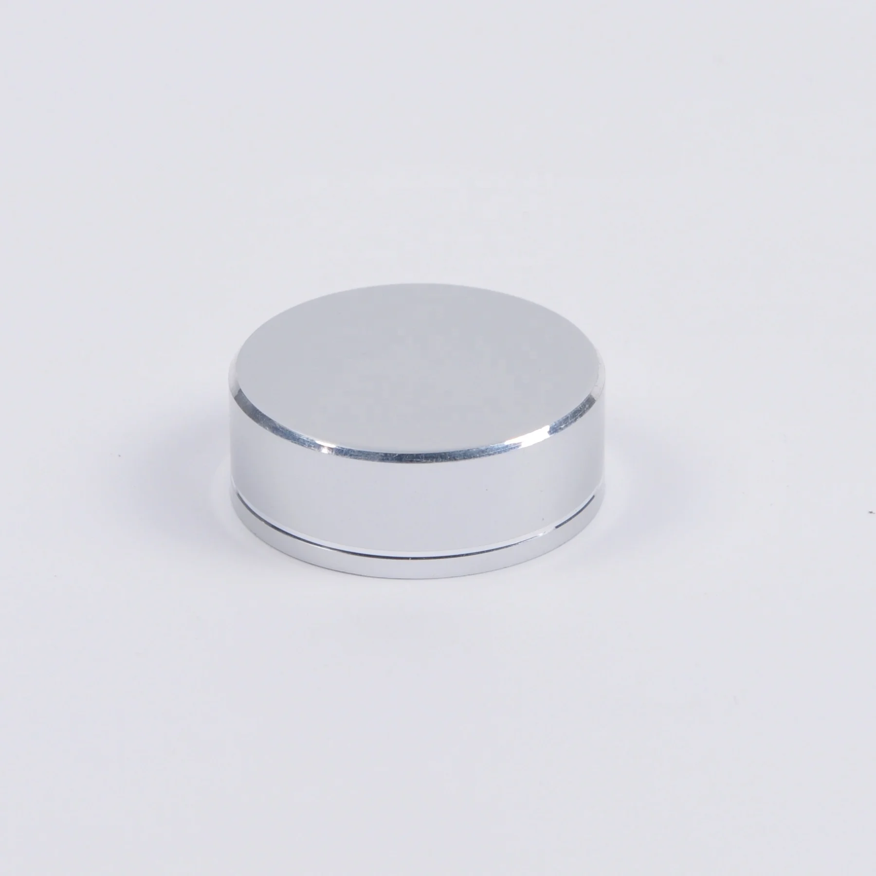 Chinese Wholesale Golden Color Aluminum Plastic Screw Cap For Cream Glass Jar