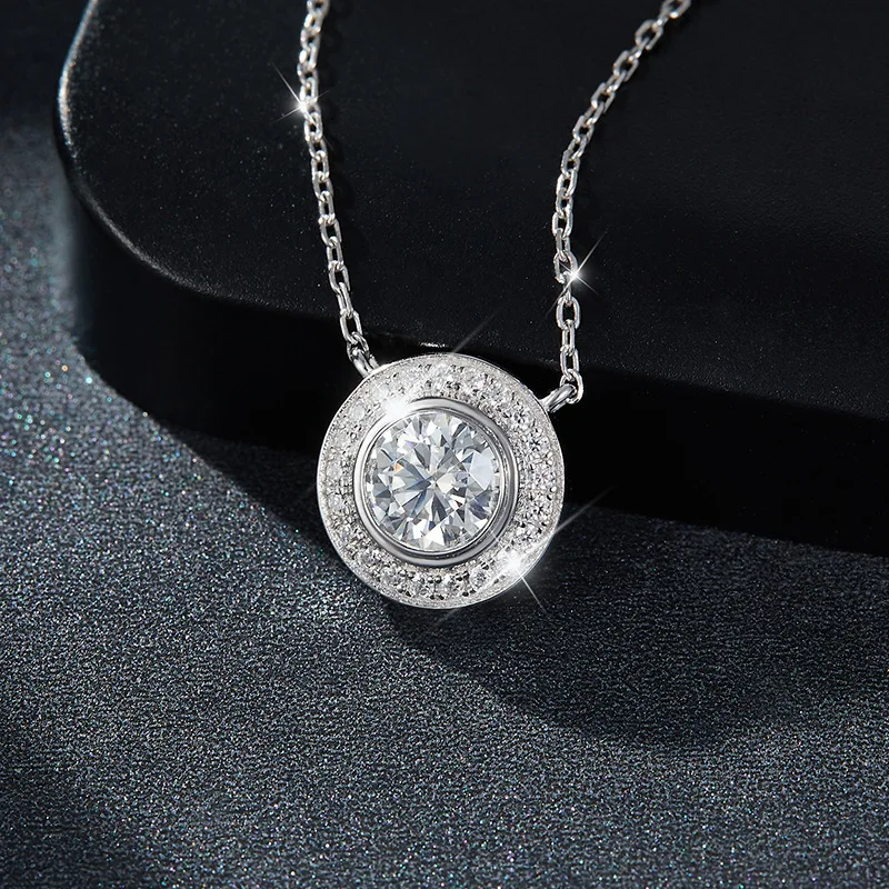De Chic Pass Diamond Tester Classic D Color White Full Moissanite Necklace 925 Sterling Silver Round Bubble Pendant Jewelry