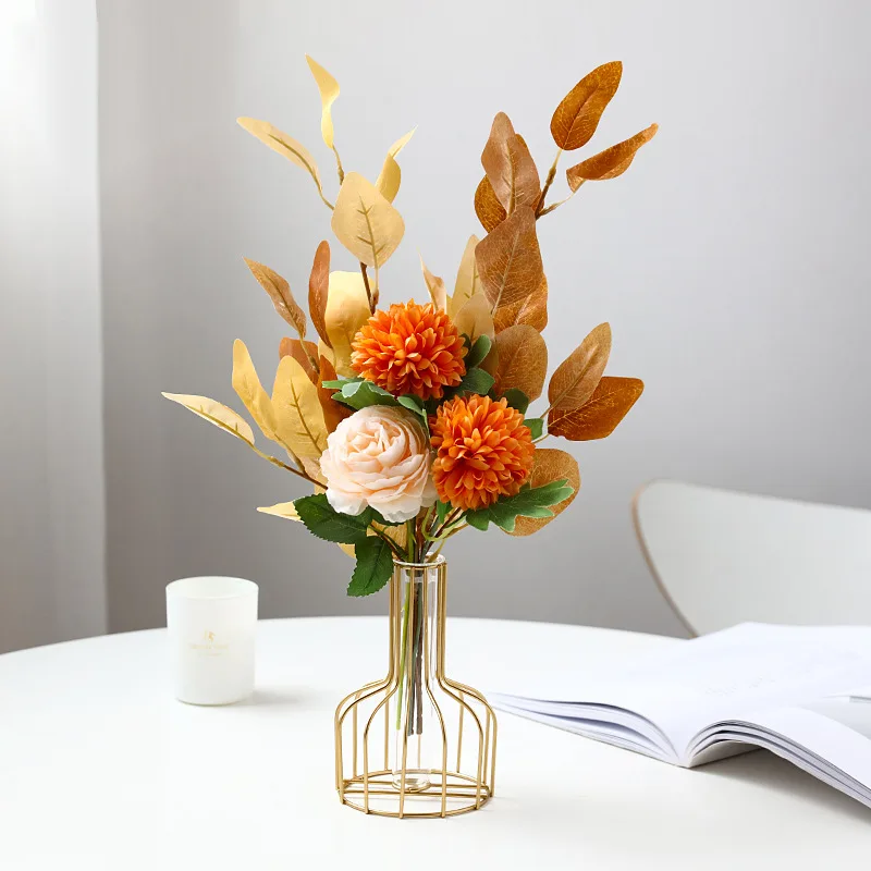 Modern Minimalist Metal Iron Art Line Geometric Decorative Gold Silhouette Clear Glass Small Test Tube Flower Bud Vase