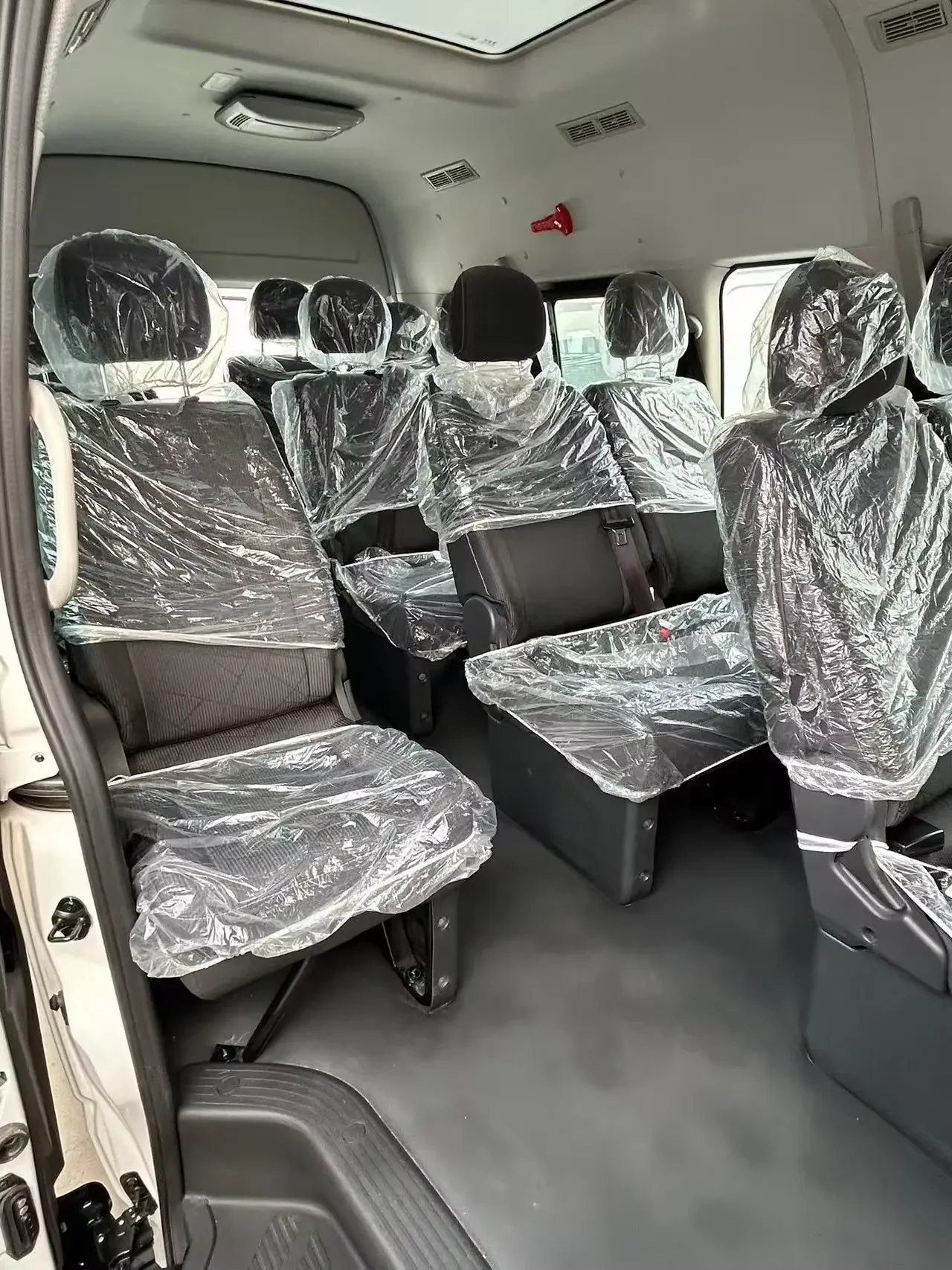 Hot Sale Foton View CS2 15 Seats Diesel  RHD Passenger Van Bus For Sale
