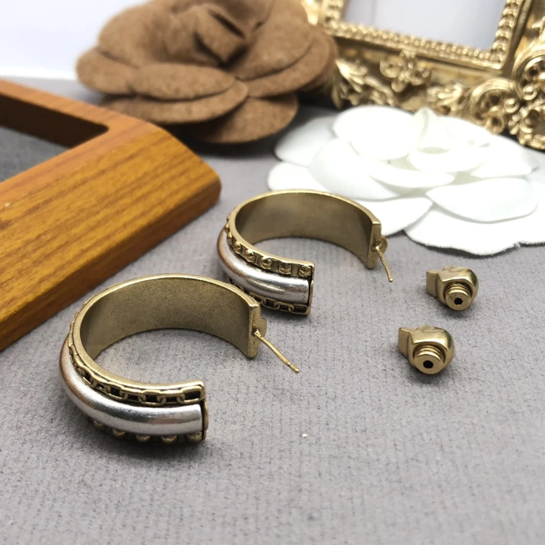 Alexander McQueens Wholesale new product 925 silver color blocked hook design,give away party and banquet accessories to friends