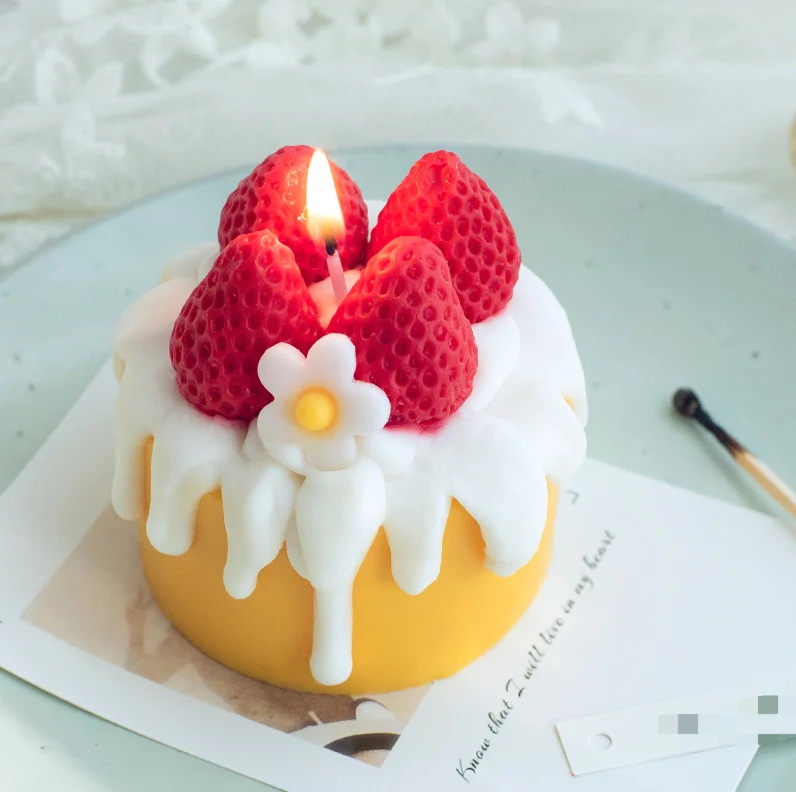 New Smokeless birthday Strawberry cheese cake modeling candles Girl birthday Christmas gift candle Cake shaped candles