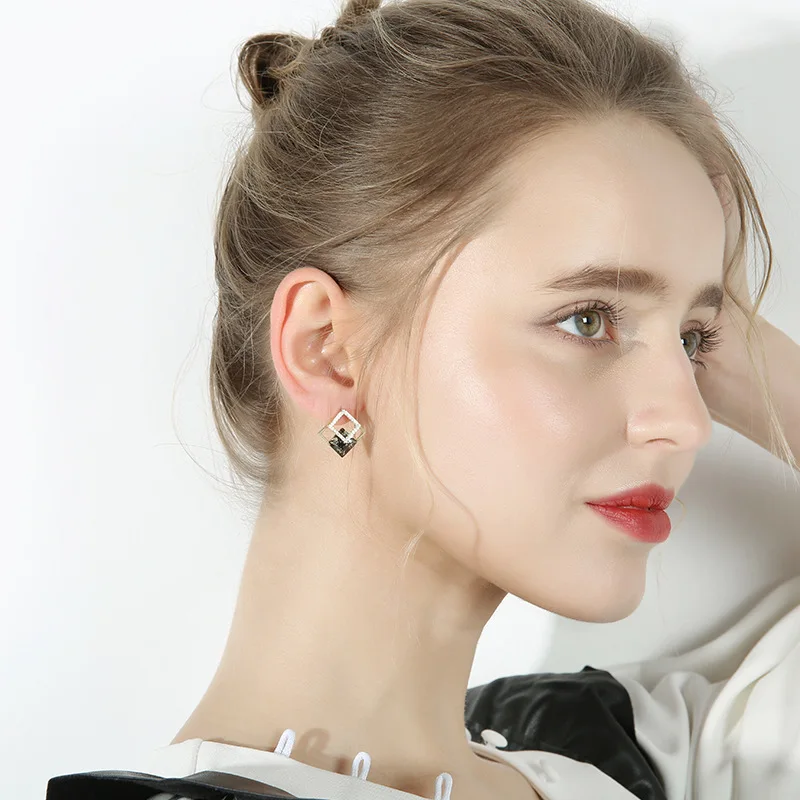 Luxury Fashion Geometric Rhombus Zircon Diamond Champagne Gold Grey Color Stud Earrings