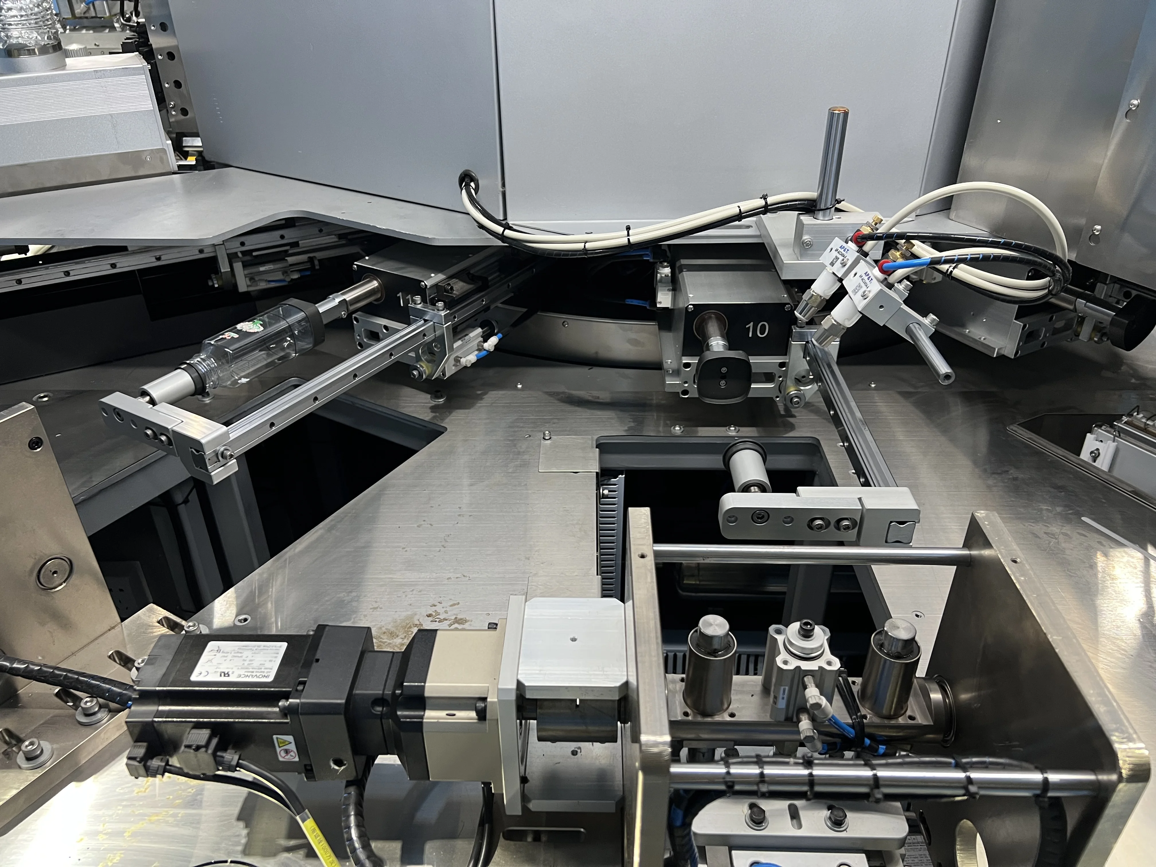 Full Servo Automatic Bottle Silk Screen Printing Machine for Round & Flat Bottle