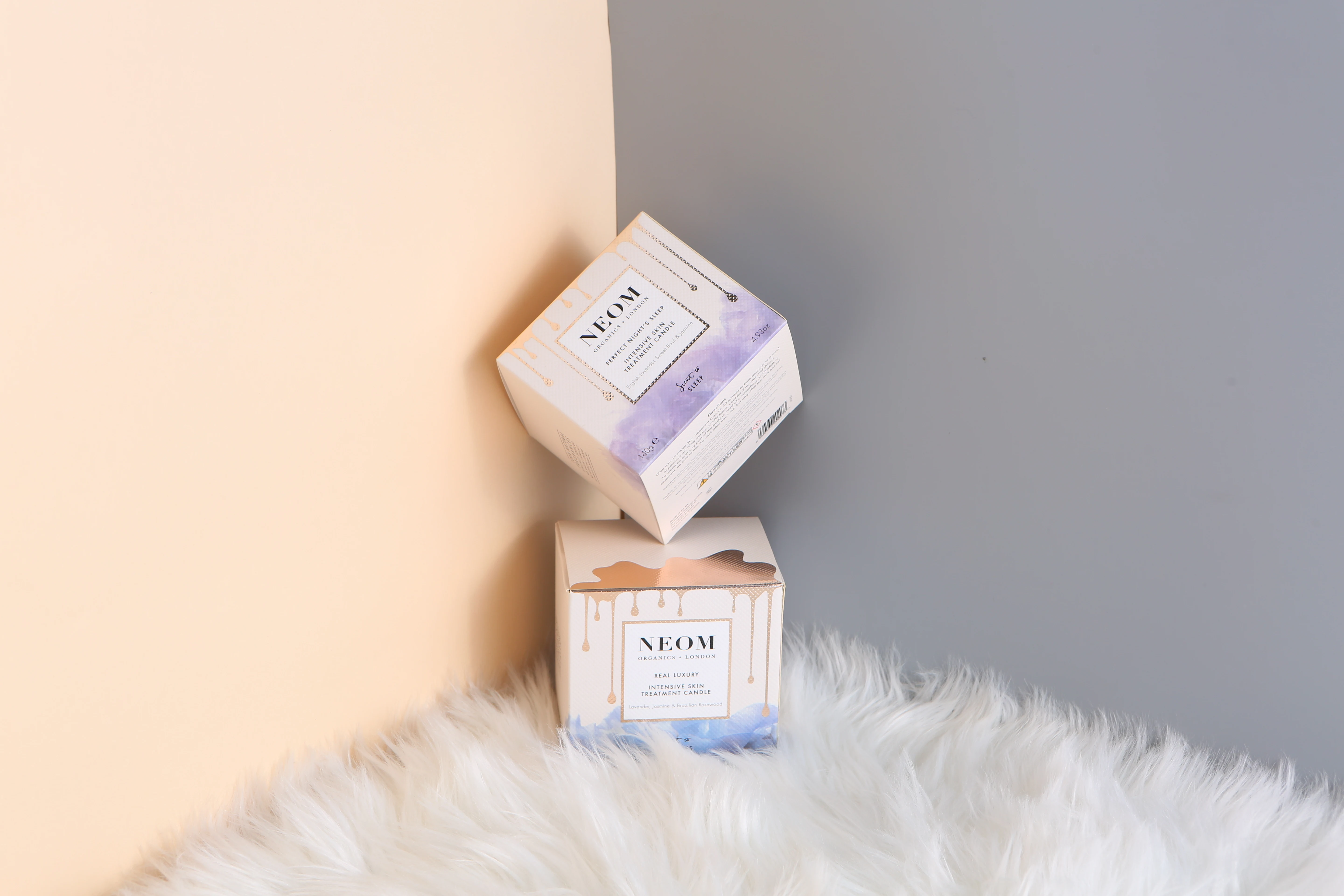 
Creative Design Eiffel Tower Paper Folding Candy Box for Wedding Souvenir 