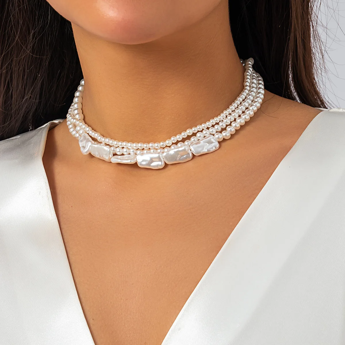 Dainty Elegant Chunky Chain Statement Jewelry Necklace White Imitation Pearl Layered Necklaces For Women