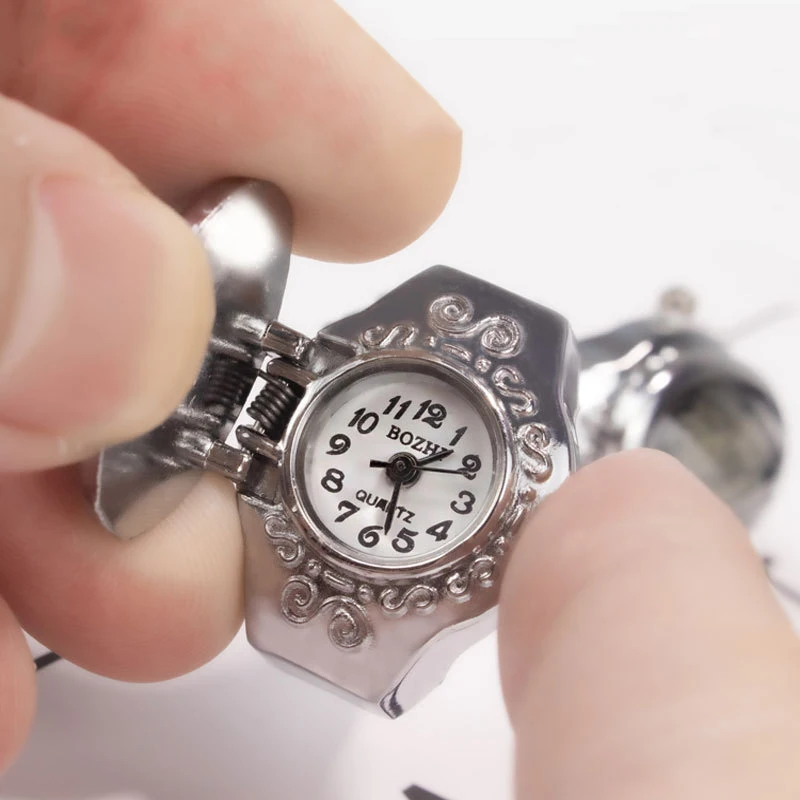 Gem Flower Can See Time Finger Watch Retro Hot Selling Temperament Ring Watch Women Wholesale Digital Finger Ring Watch