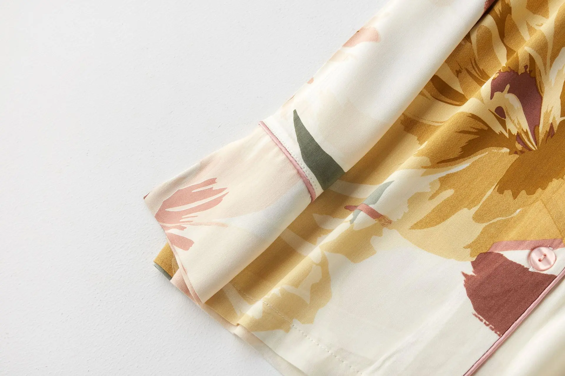 Custom Logo  2pcs loose sexy home wear 100% pure silk floral sleepwear long pajamas