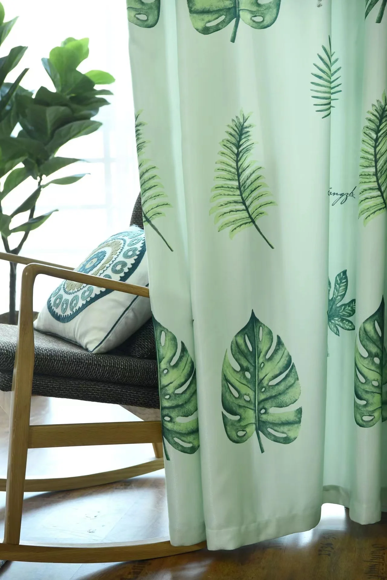 Graceful Two Side Shining Green Leaves Classical Print Blackout Curtain Window Curtain For Living Room