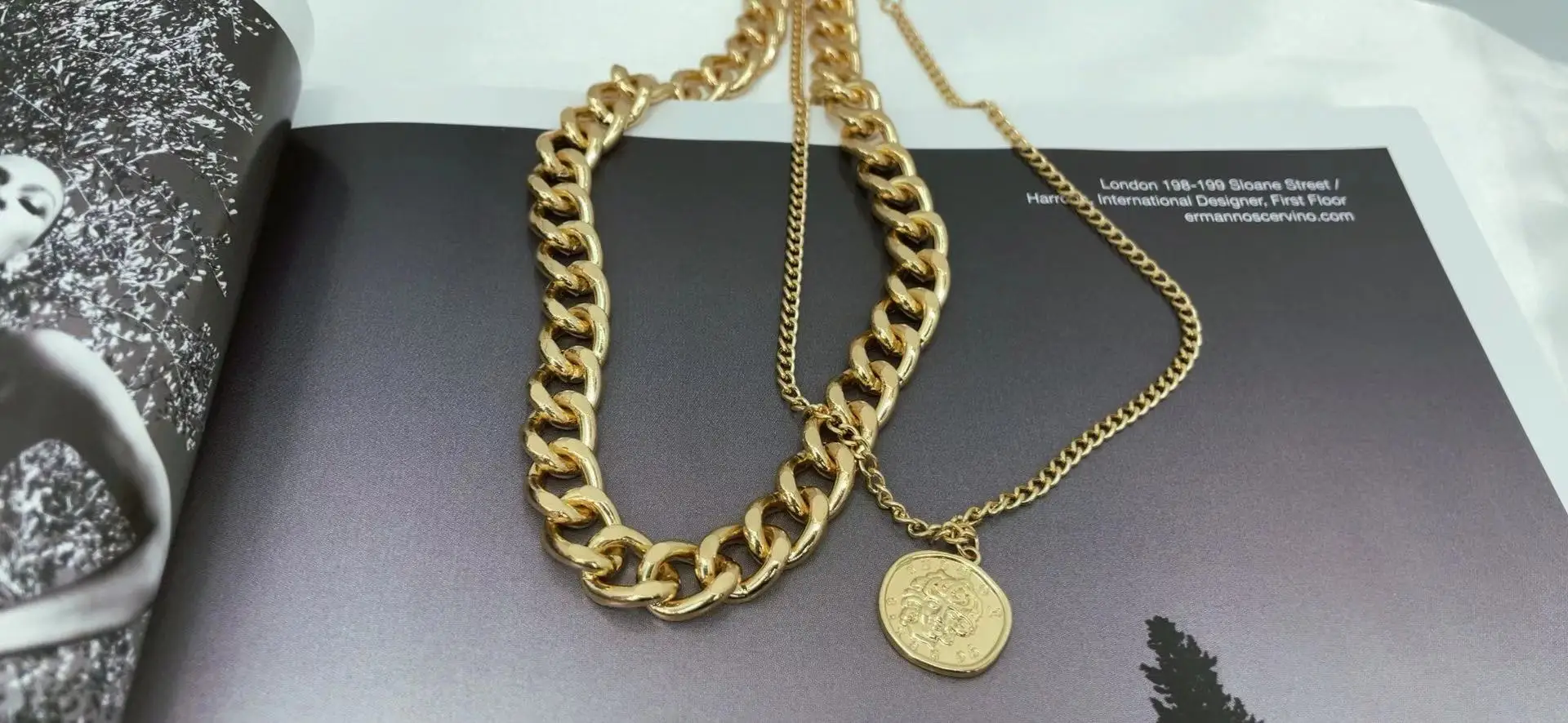NECKLECE-MIA-1.jpg