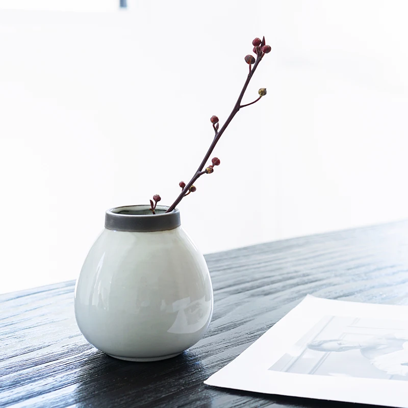 Nordic design stoneware white clay vase dried flower interior home decoration ceramic and ceramic vases for hotel