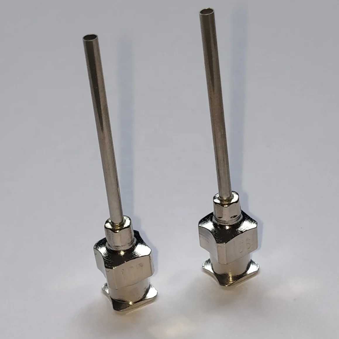 LUER LOCK STAINLESS STEEL BLUNT DISPENSING NEEDLE WITH MENTAL HUB