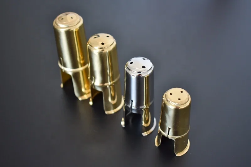 baritone alto tenor saxophone clarinet metal mouthpieces cap