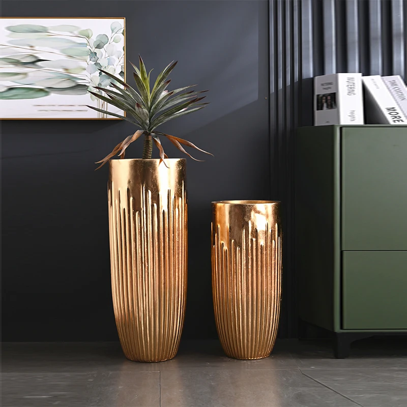 Eco-friendly Home Decor Flowers Vase and Pots Gold Black Fiberglass Artificial Flower Pots Planters