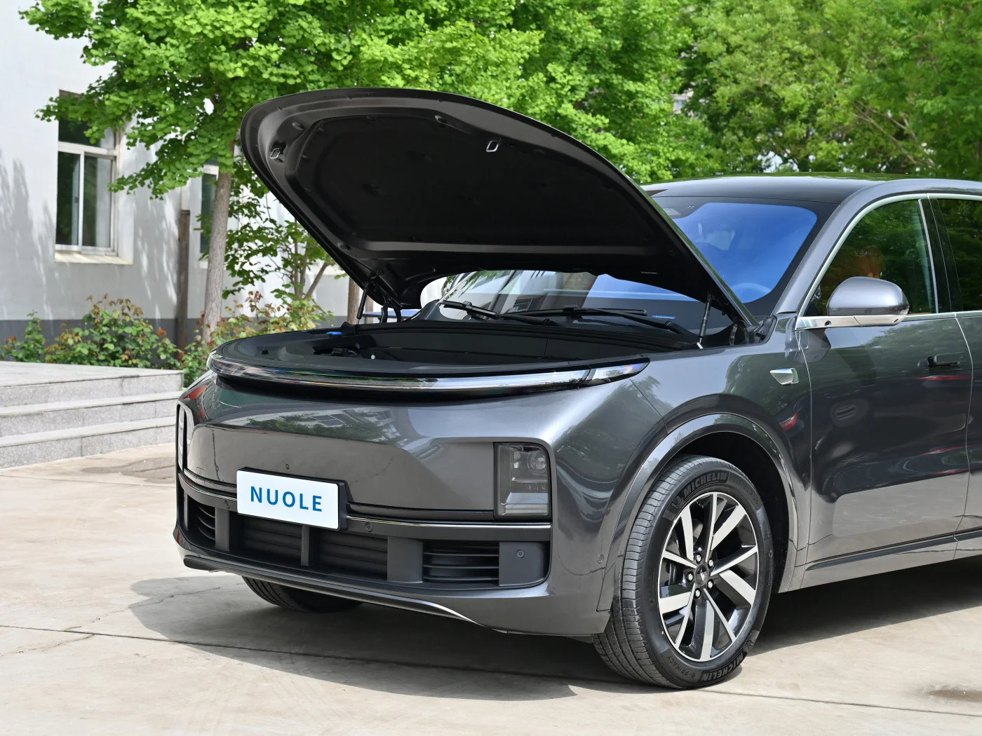 LI XINAG L8 High Speed Large Space Hybrid SUV Cars Luxury Intelligent New energy Electric Li Auto