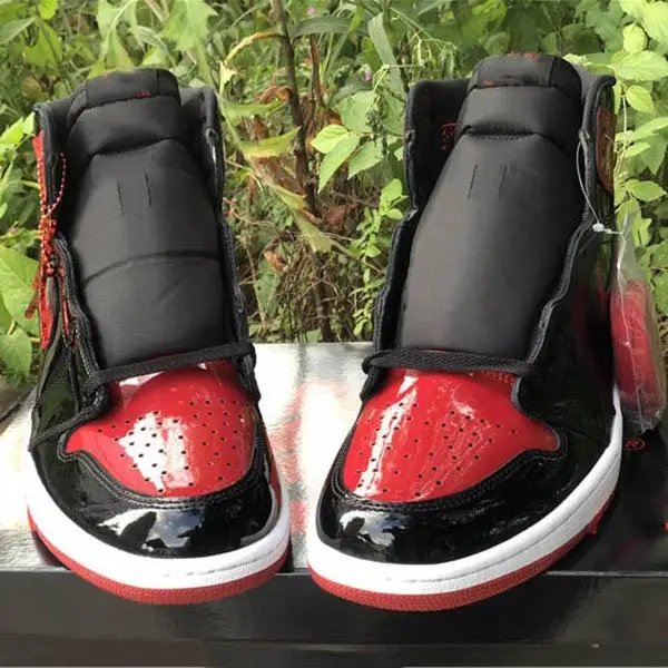 2022 Fashion Brand 1 High OG Bred Patent Basketball Shoes RED BLACK 1s Patent-leather sport Outdoor Top Quality Running Sneakers