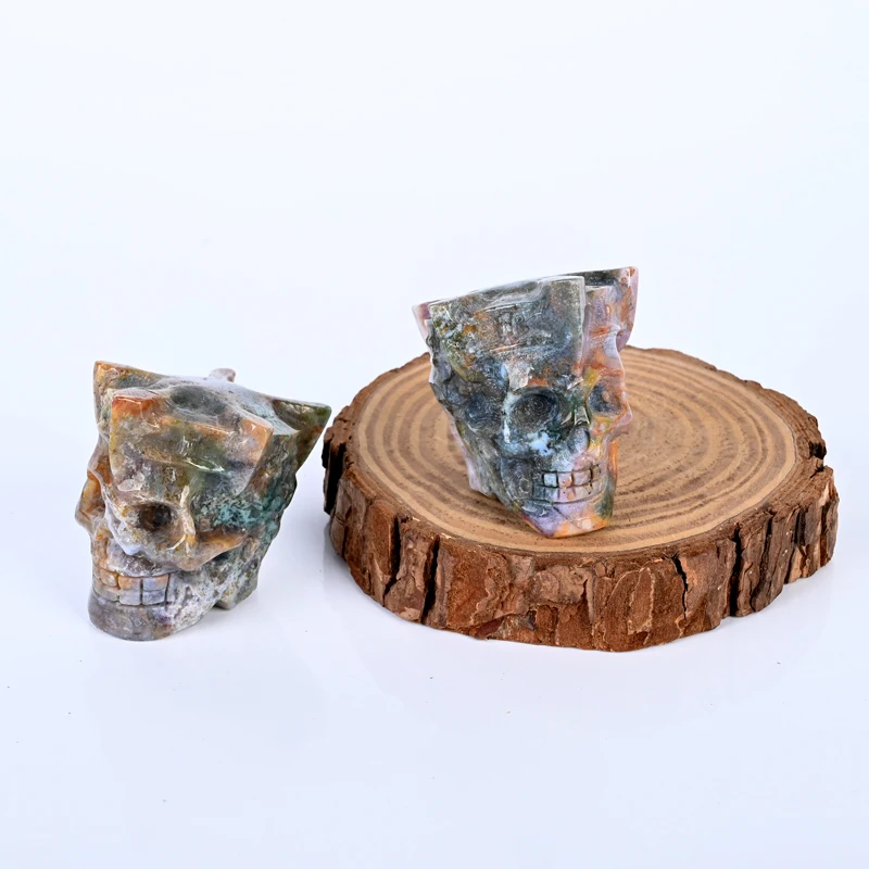 Wholesale Natural Healing Hand Carved Crystal Crafts Ocean Jasper King Hand Skulls For Halloween