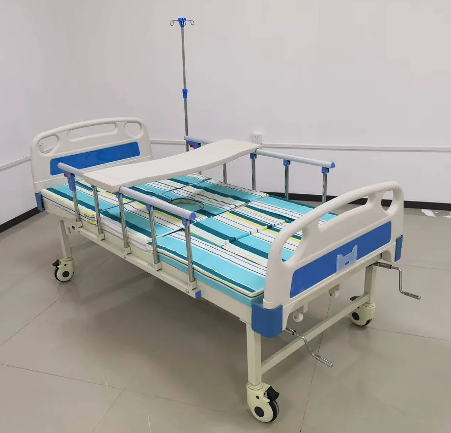 5 functions Manual hospital bed with toilet bedpan with 3 crank patient bed for paralyzed use