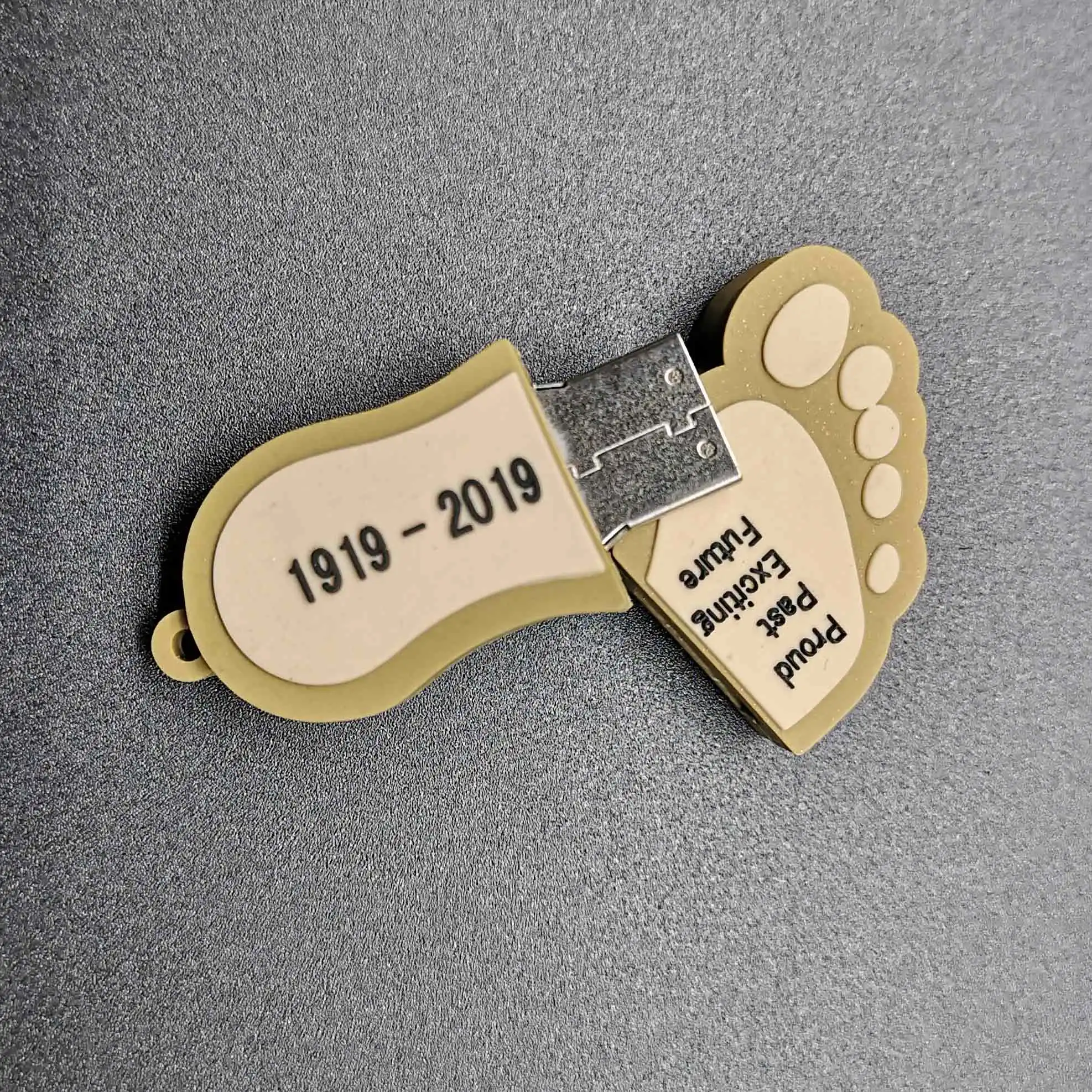 
New Arrival Eco-Friendly PVC Cartoon Foot Print USB Flash Drive Take Away Pen Drive High Speed USB 3.0 Promotional Gifts 