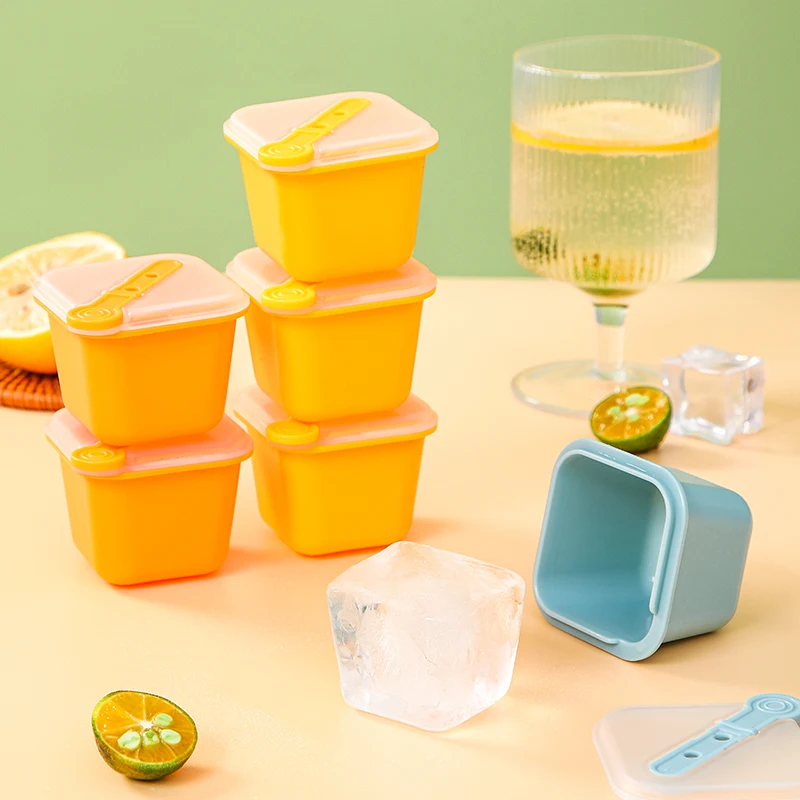 Easy Release 6 Pack Large Ice Cube Molds Ice Cube Maker Mold with Lids  for Whiskey Drinks