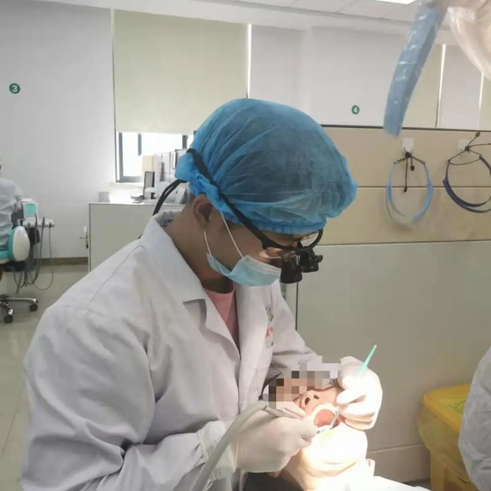 
CE certified Chamfond manufactured dental binocular loupe for dentists 