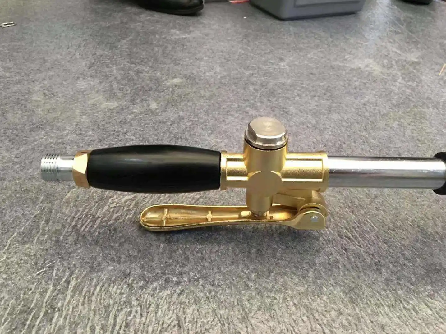 Cement mortar sandblasting spray gun spray concrete shovel hopper air plaster mortar sprayer pneumatic wall mortar
