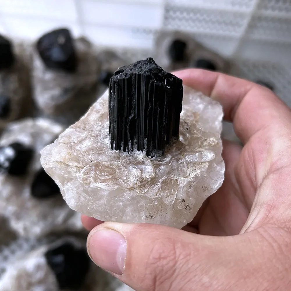 Natural Tourmaline Stone Hot Sale Black Tourmaline Mineral Specimen Used for Decoration