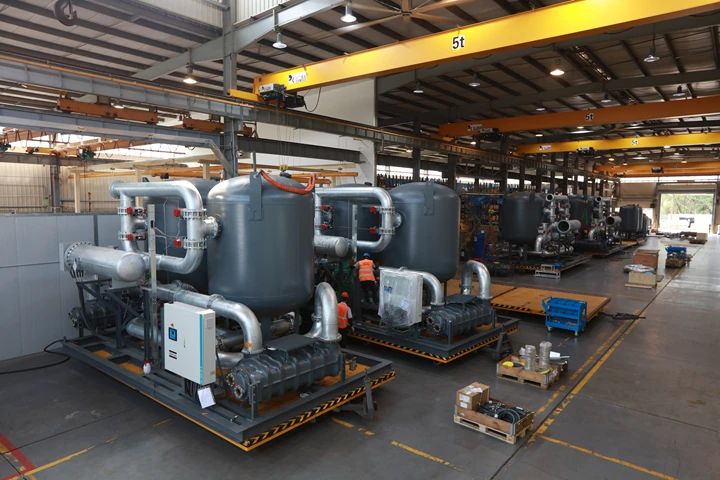 Переносные воздушные компрессоры Atlas Copco XAMS1150 XATS1200 с дизельным приводом 8 бар psi 30 м3 AtlasCopco cfm используются для