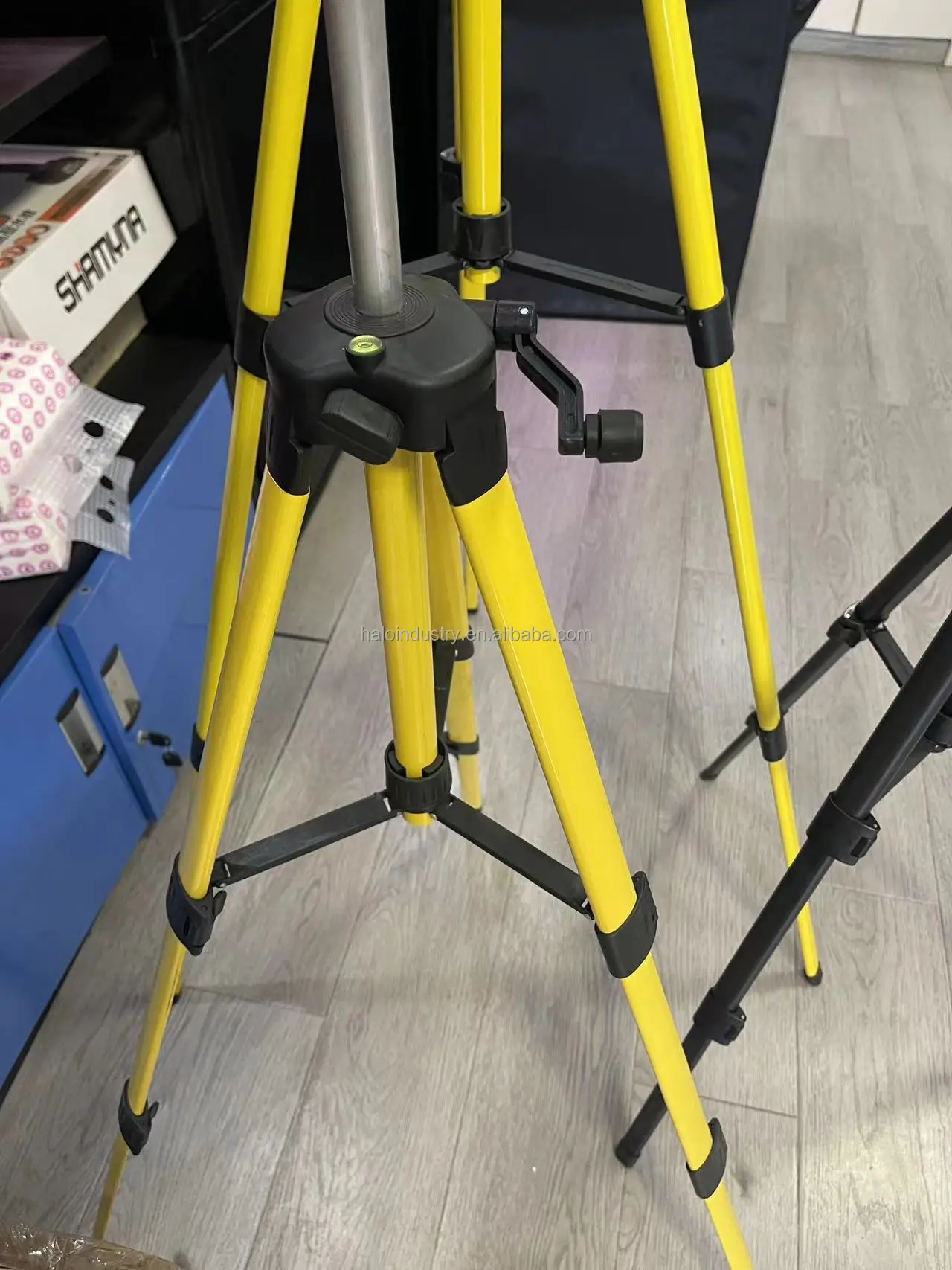 Factory supply  Iron 1/1.2/1.5m laser level tripod spare parts telescopic holder tripod for laser level