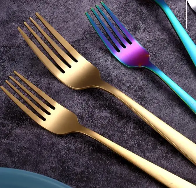 Wholesale 5pcs Stainless Steel Cutlery Square Handle Classic Silverware Set Spoon Fork and Knife Cutlery Set