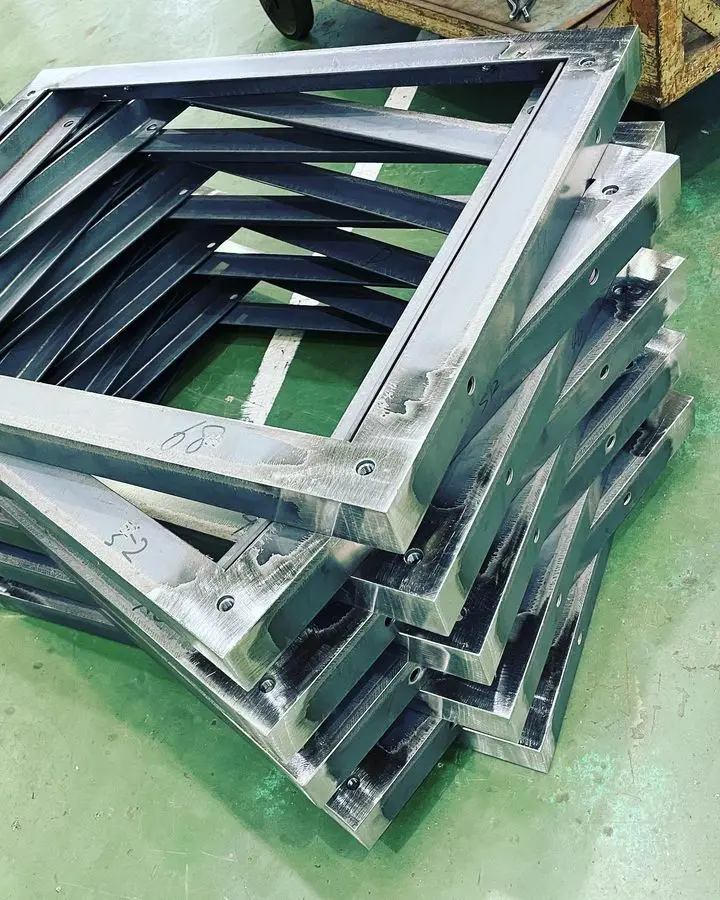 Customizable sizes outdoor pedestal steel base de channel for lightweight switchboards