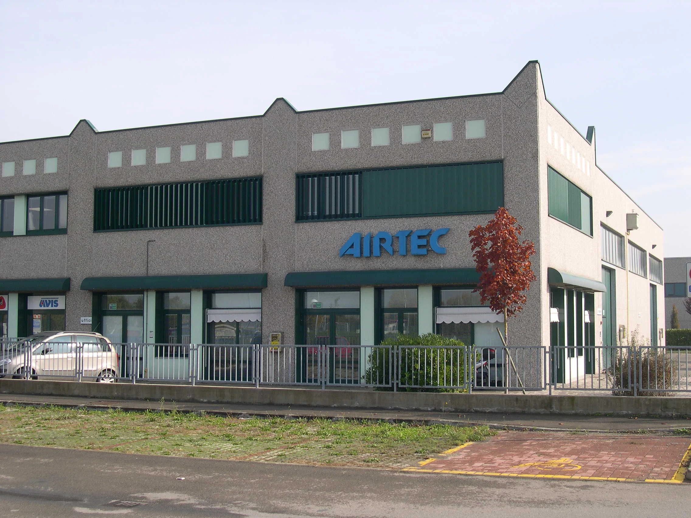 
1.20 kg 550 l/min pneumatic working torque 13-60 Nm 1/2 ratchet wrench reversible ratchet wrench 