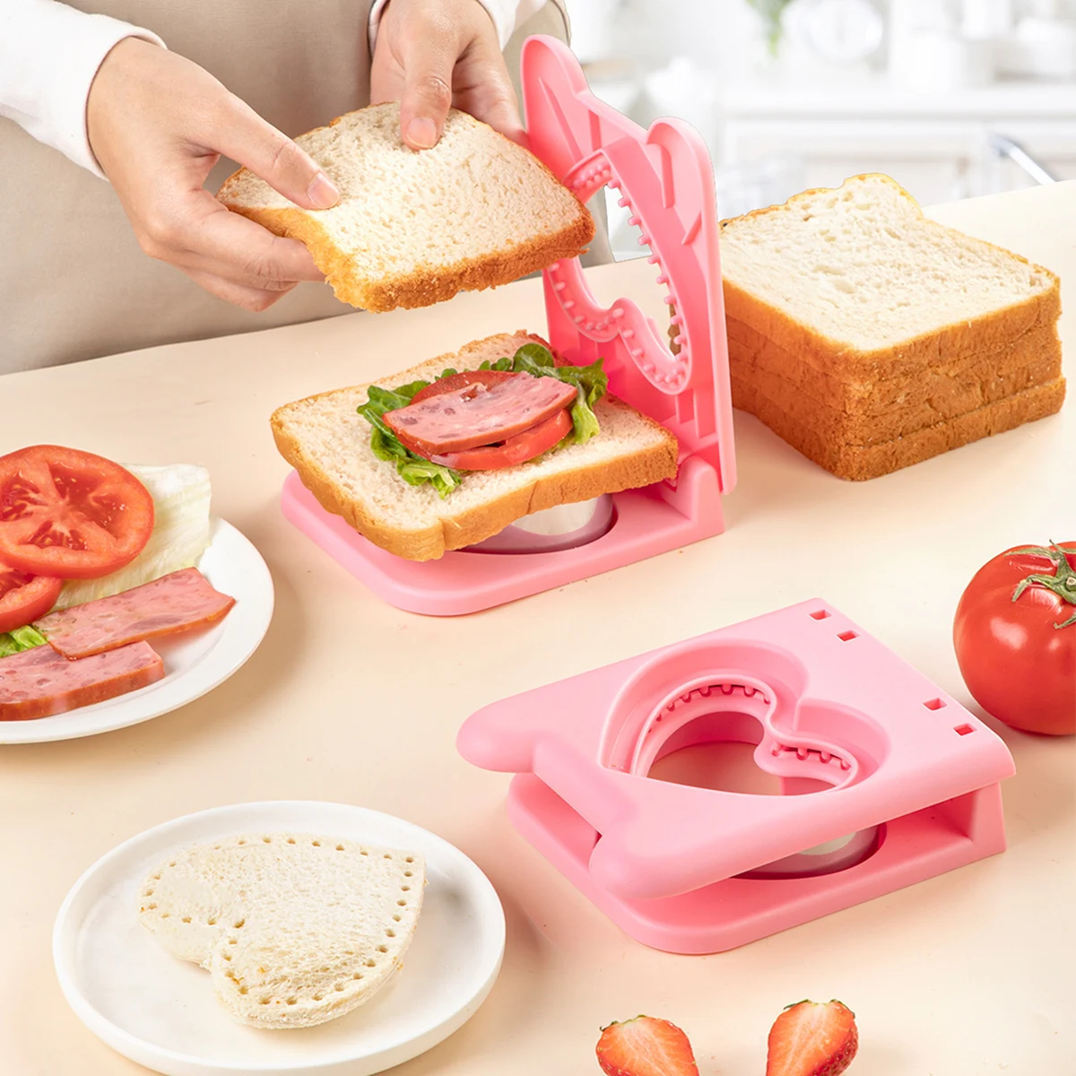 3 in 1 Portable Egg Sandwich Maker Heart Manual Bread Sandwich Cutter and Sealer