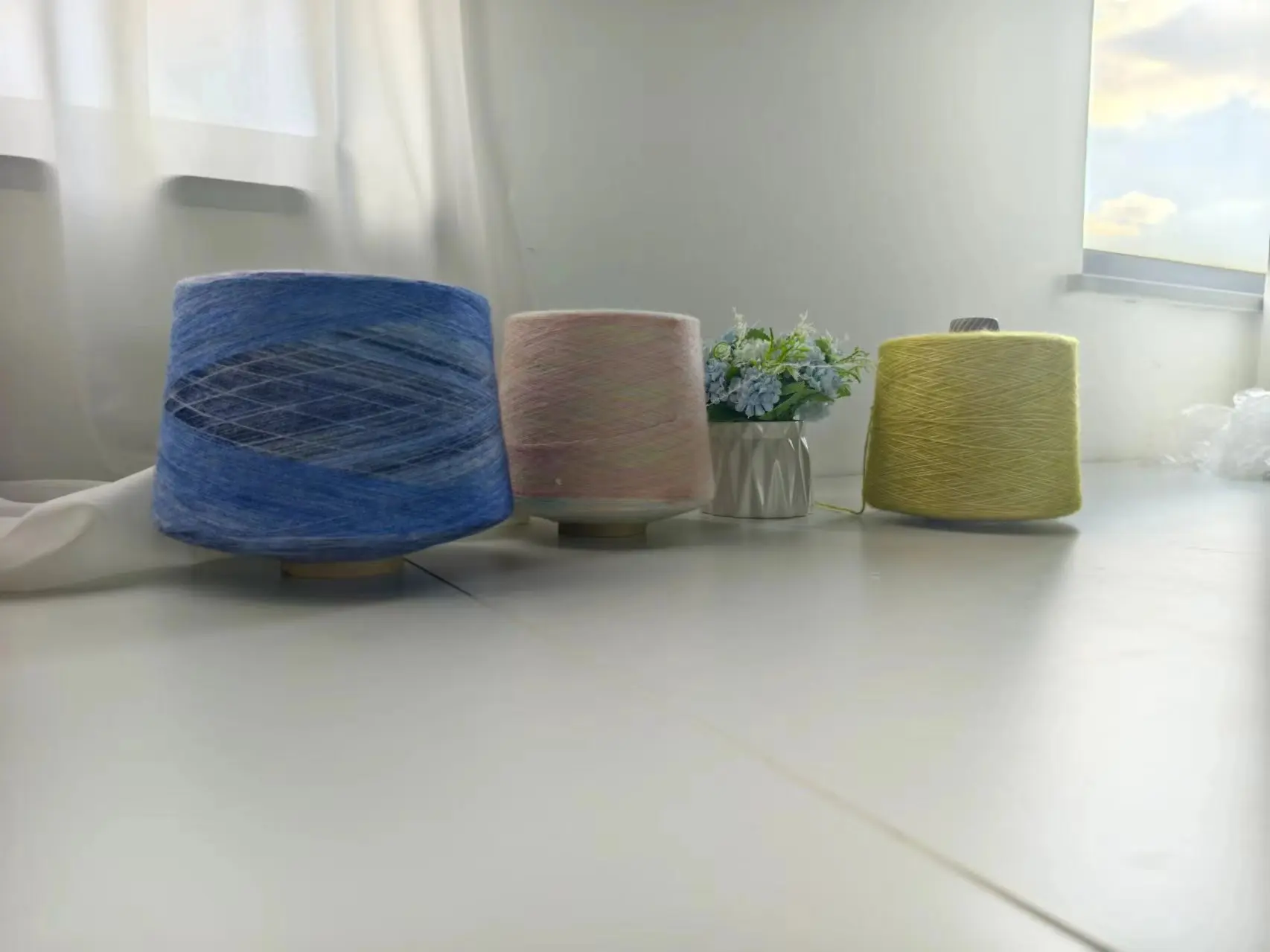 Factory Advanced Custom Fancy Wool Yarn Weaving All Kinds Knitting Embroidery Dyed Pattern Recycled Custom Consultation