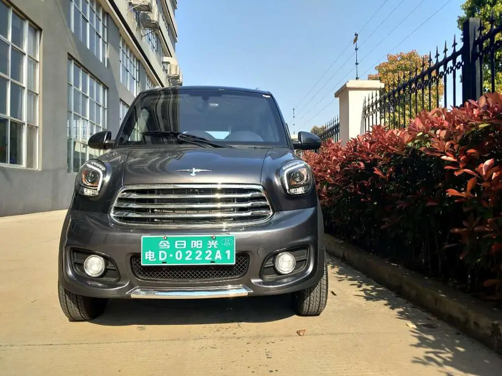 City electric vehicle with navigation
