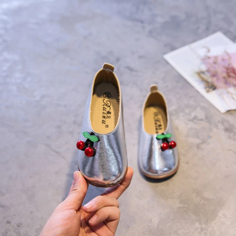 Wholesale high quality shoes for babies PU vamp and Rubber outsole kids sandal fashion children casual shoes