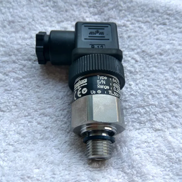 TRAFAG sensor Switzerland 8472.34.5717.