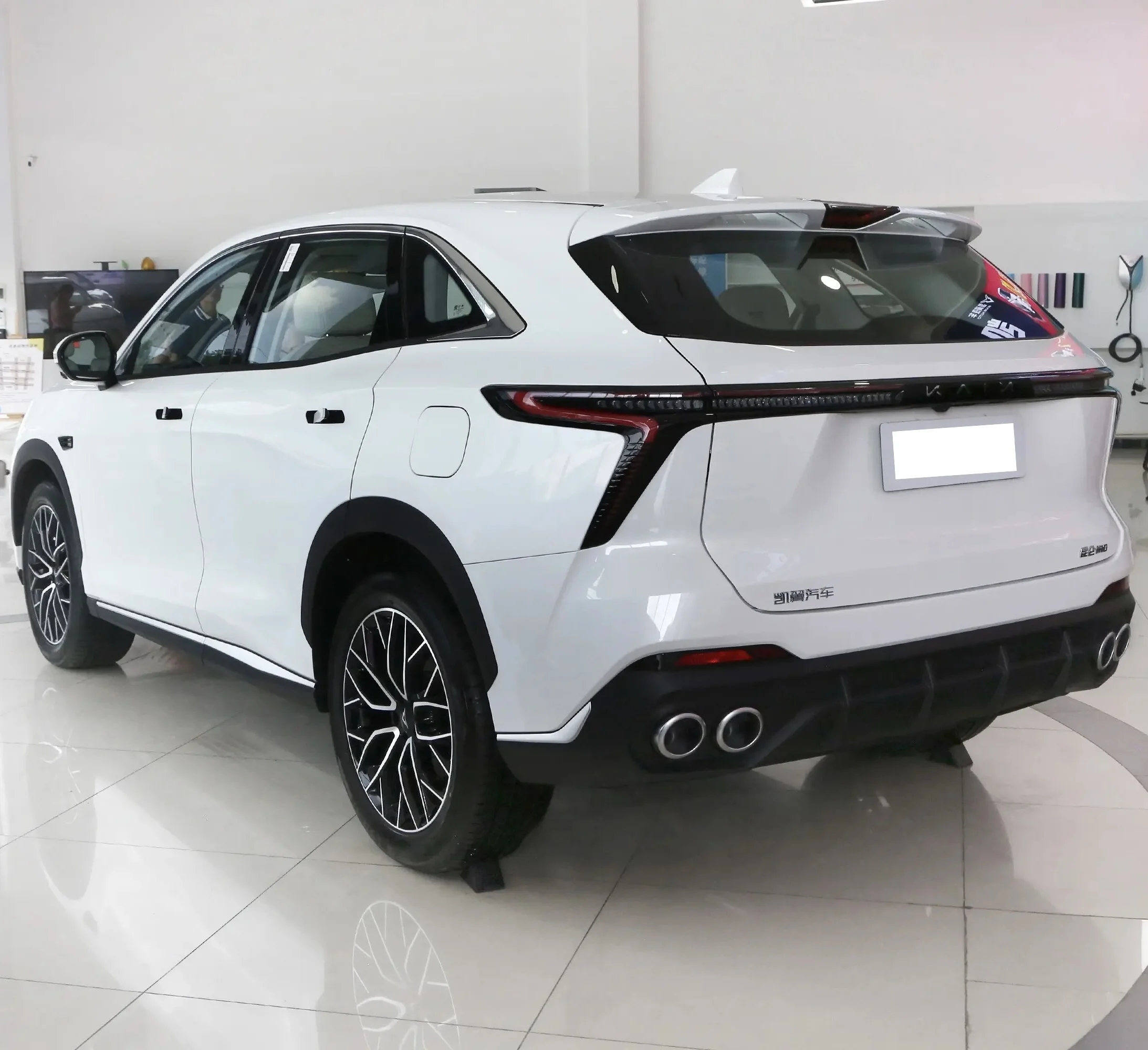 COWIN Kunlun iHD 2024 1.5T 150km Mountain version 5 hybrid turbocharged engine 139 HP electric motor 204 HP